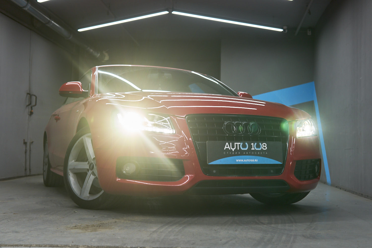 Установка Bi-LED линз в Москве — автомобиль с новым светом в студии автосвета AUTO108