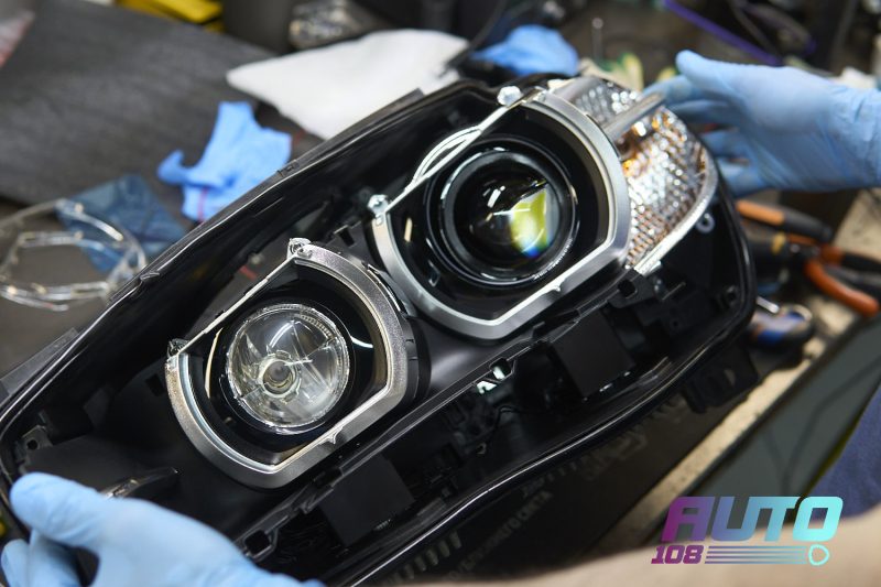 Bi-LED линзы на штатном месте в фаре BMW X5 F15