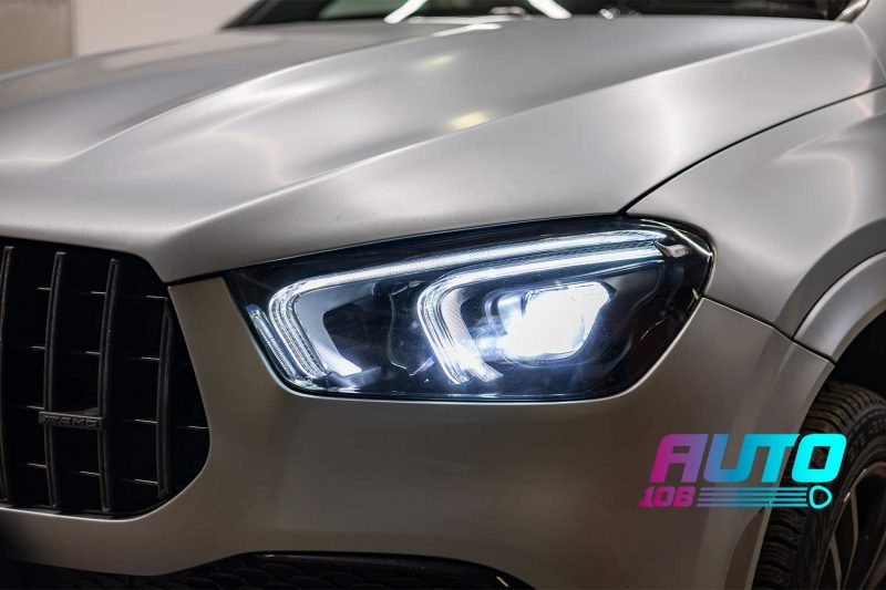Фара Mercedes-AMG GLE 53 после ремонта — без конденсата, ДХО и ближний свет горят
