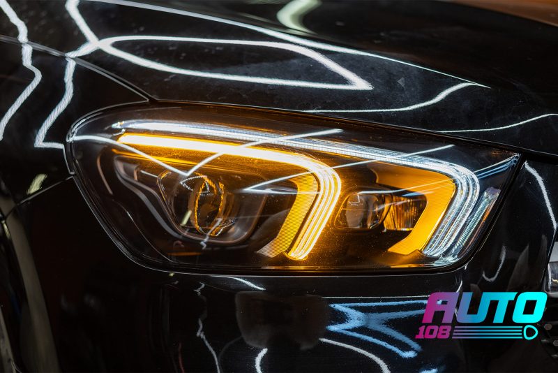 Поворотник в фаре Mercedes GLE W167 после замены платы светодиодов