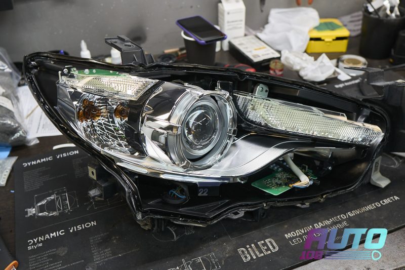 Фара Mazda 6 GJ без стекла с установленным Bi-LED модулем и почищенным хромом