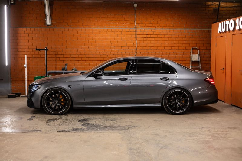 Mercedes E-класс W213 после ремонта фар в студии «Авто-108»