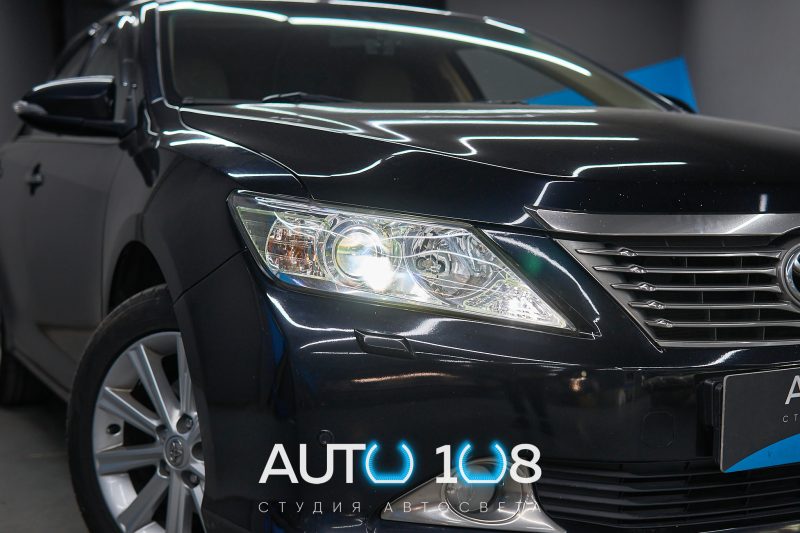 Toyota Camry XV50 с обновлёнными фарами