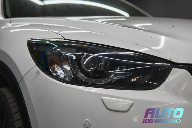 Фара Mazda CX-5 KE рестайлинг с погасшими ходовыми огнями