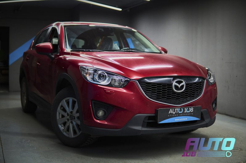 Красная Mazda CX-5 KE после замены стёкол и установки Bi-LED линз