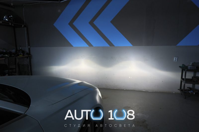 Световое пятно фар Audi A6 C7 после Bi-LED — широкое и ровное
