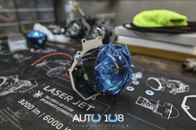 Bi-LED линза Aozoom с переходной рамкой Koito — Hella 3 на рабочем столе