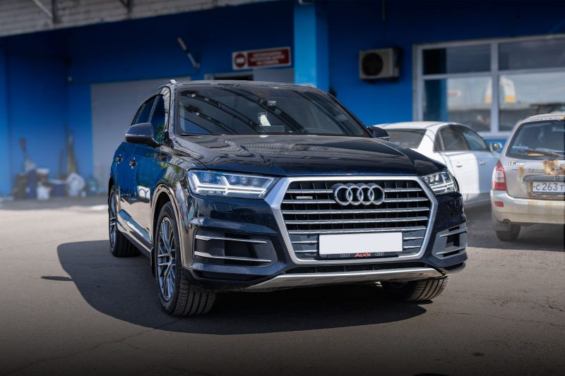 Audi Q7 4M после тюнинга фар в «Авто-108», вид три четверти