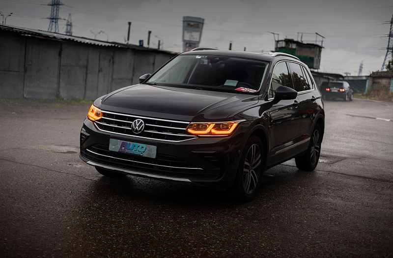 VOLKSWAGEN · TIGUAN фото