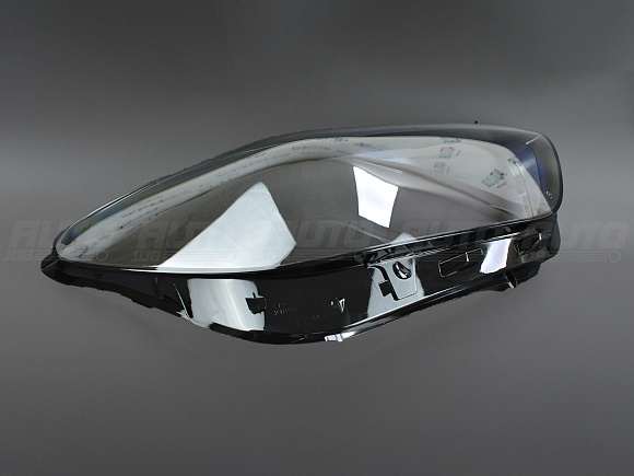 Стекло фары MERCEDES B W247 (2018-2022) дорестайлинг (правое) по выгодной цене