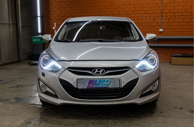 HYUNDAI · i40 фото