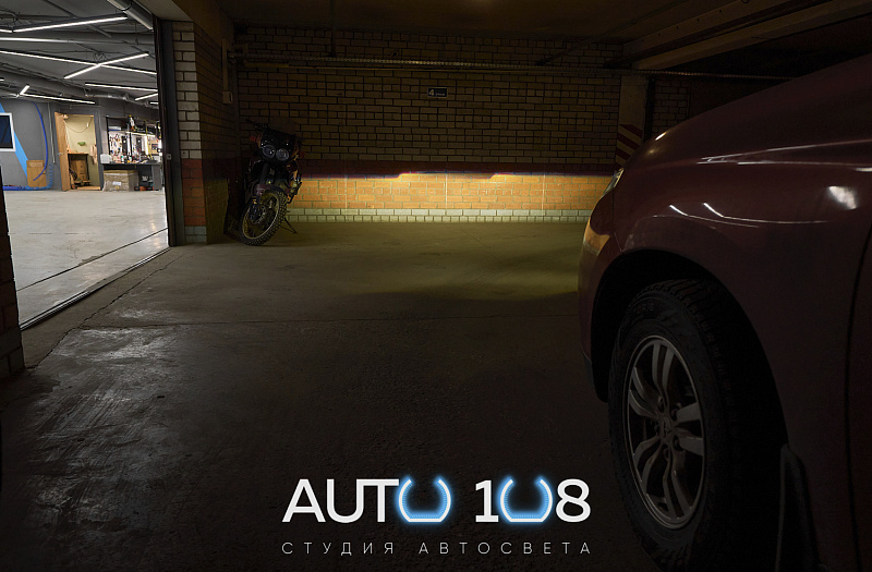 MITSUBISHI · OUTLANDER фото