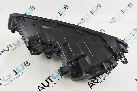 Корпус фары VOLKSWAGEN TOUAREG NF (2010-2014) дорестайлинг КСЕНОН (правый) по выгодной цене