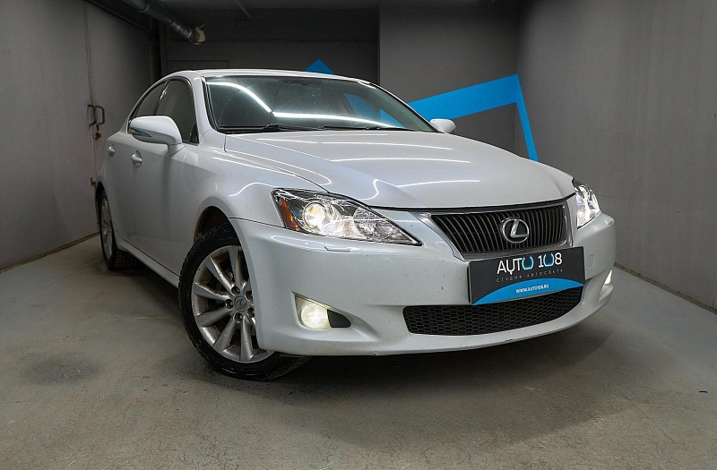 LEXUS · IS фото