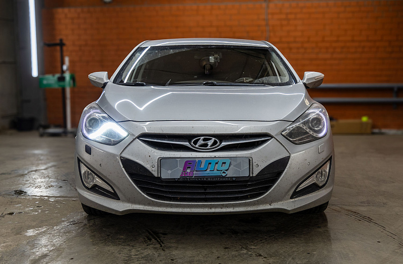 HYUNDAI · i40 фото