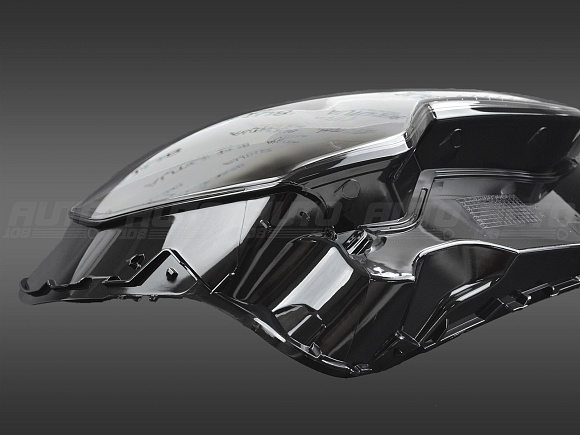 Стекло фары AUDI Q3 II (2018-н.в.) (правое) по выгодной цене