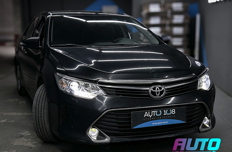 TOYOTA · CAMRY фото