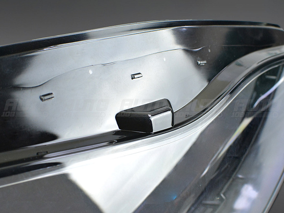 Стекло фары TESLA MODEL 3 v.1 (2017-н.в.) (правое) по выгодной цене