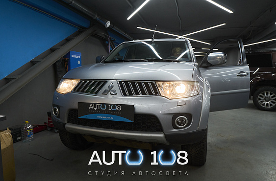 MITSUBISHI PAJERO SPORT фото