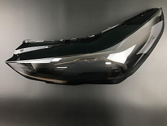 Стекло фары BMW 5 G60 (2023-н.в.) (левое)