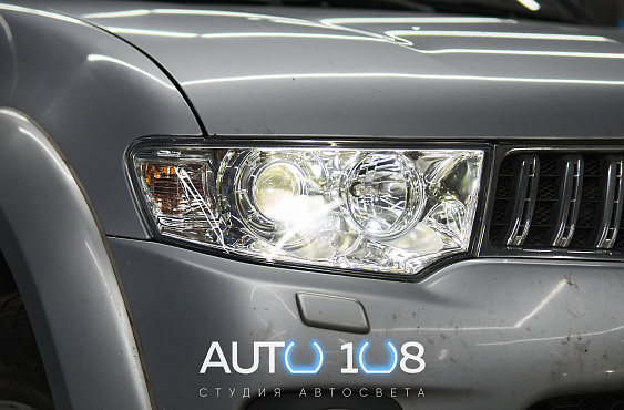 MITSUBISHI PAJERO SPORT фото