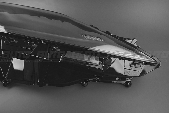 Стекло фары LEXUS RX 4 (2019-2024) рестайлинг (правое) по выгодной цене