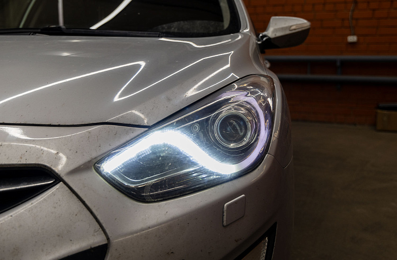 HYUNDAI · i40 фото
