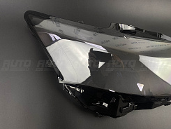 Стекло фары LEXUS CT (2017-2022) (правое)