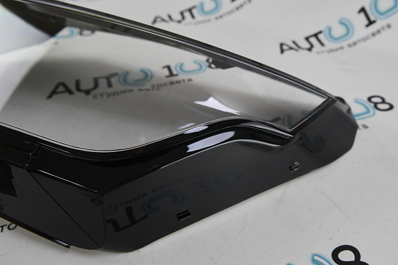 Стекло фары GEELY COOLRAY (2019-2024) ГАЛОГЕН (левое) по выгодной цене