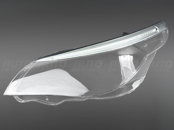 Стекло фары BMW 5 E60 / E61 (2003-2010) с LED ресничкой (левое) по выгодной цене
