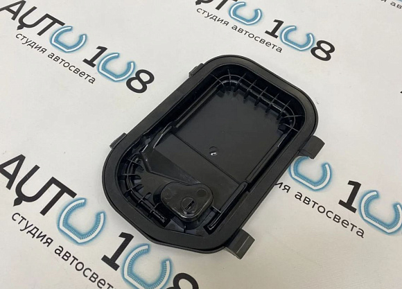 Крышка фары AUDI A6 C6 (2004-2008) дорестайлинг (правая) по выгодной цене