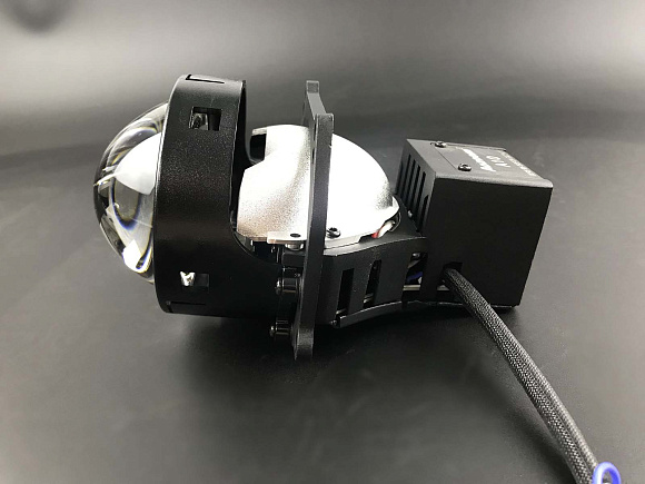 Светодиодные линзы Aozoom A10 24V Bi-Led 3.0" 5500K (крепление Hella 3) по выгодной цене