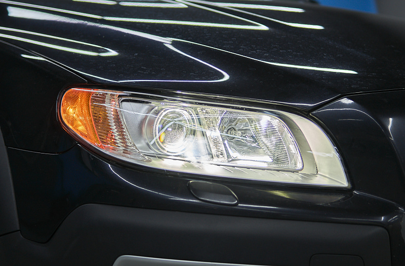 VOLVO · XC70 фото