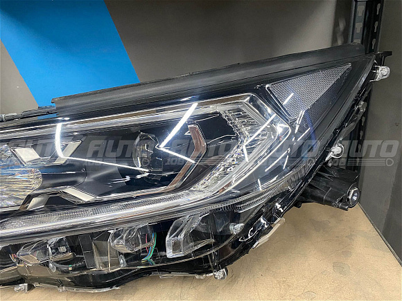 Стекло фары TOYOTA RAV 4 XA50 (2019-н.в.) (левое) по выгодной цене