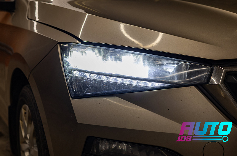 SKODA · RAPID фото
