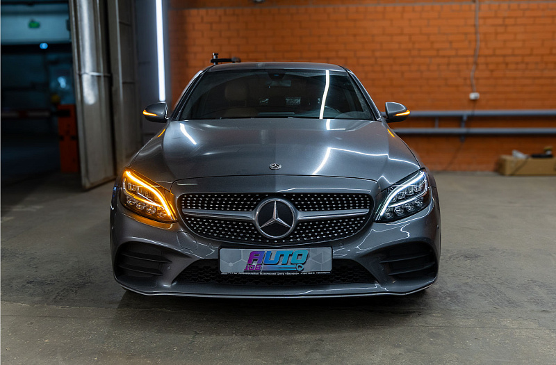 Ремонт поворотника Mercedes-Benz W205 рестайлинг — замена платы левой фары — до работ