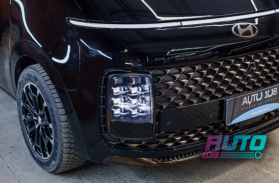 HYUNDAI STARIA фото