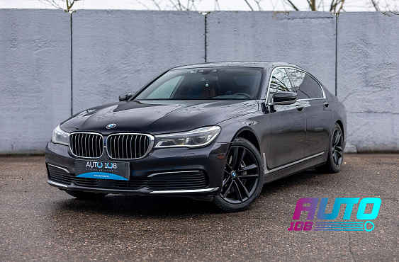 BMW 7 серия фото