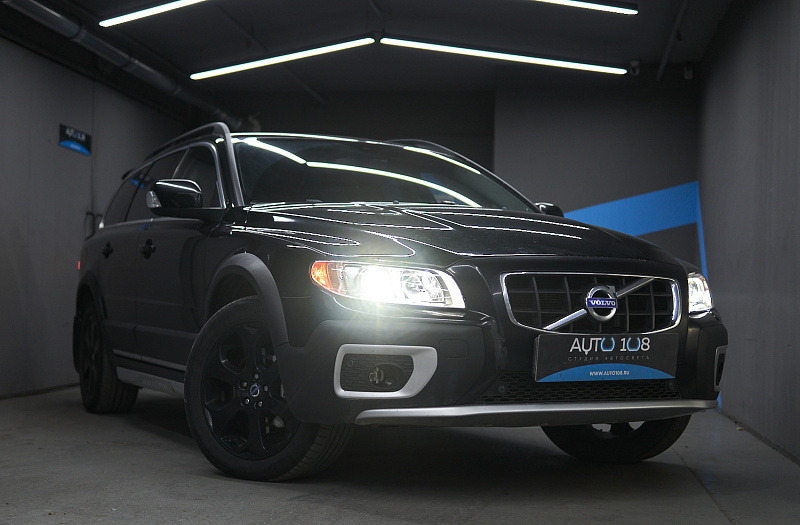 VOLVO · XC70 фото