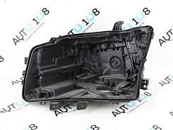 Корпус фары Lexus GX II (2019-2023) 2-й рестайлинг 3 линзы без внешнего корректора (левый)