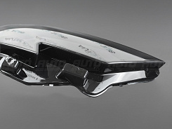 Стекло фары AUDI A3 8V (2016-2020) рестайлинг (правое)