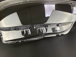 Стекло фары VOLVO XC40 I (2017-2022) дорестайлинг (правое)