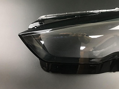 Стекло фары BMW 5 G60 (2023-н.в.) (левое)