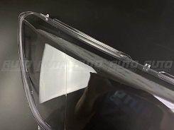 Стекло фары VOLVO XC40 I (2017-2022) дорестайлинг (правое)