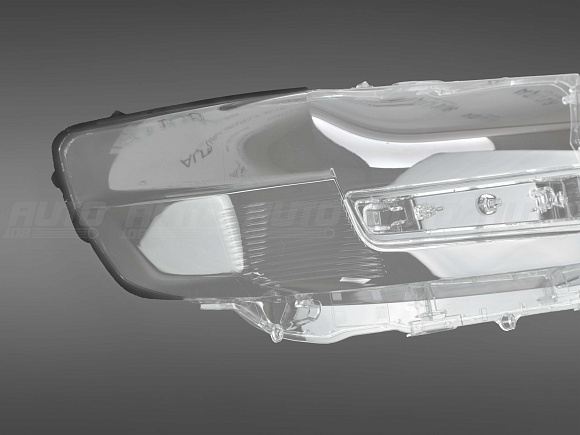 Стекло фары TOYOTA LAND CRUISER 200 (2015-2021) 2-й рестайлинг (правое) по выгодной цене