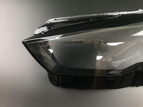 Стекло фары BMW 5 G60 (2023-н.в.) (левое) по выгодной цене