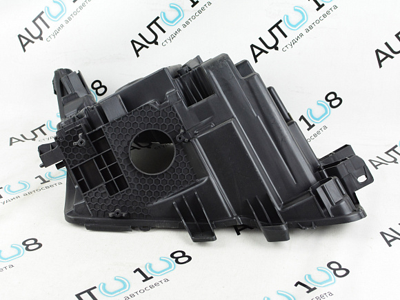 Корпус фары Lexus GX II (2019-2023) 2-й рестайлинг 3 линзы без внешнего корректора (левый) по выгодной цене